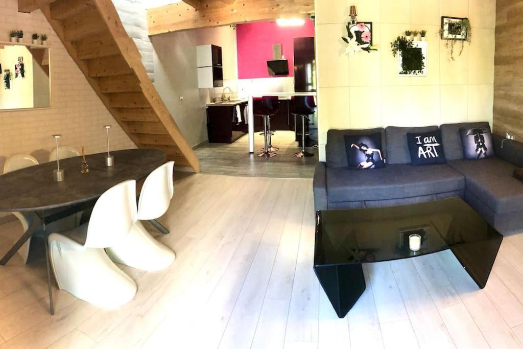 Duplex Atypique 20' De Toulouse Lägenhet Leguevin Exteriör bild